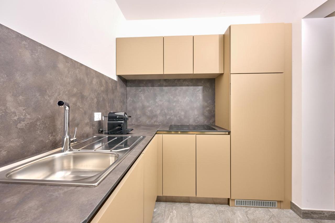 Ca Del Lasco - Modern Apartments In Classic Villa Беллано Екстер'єр фото
